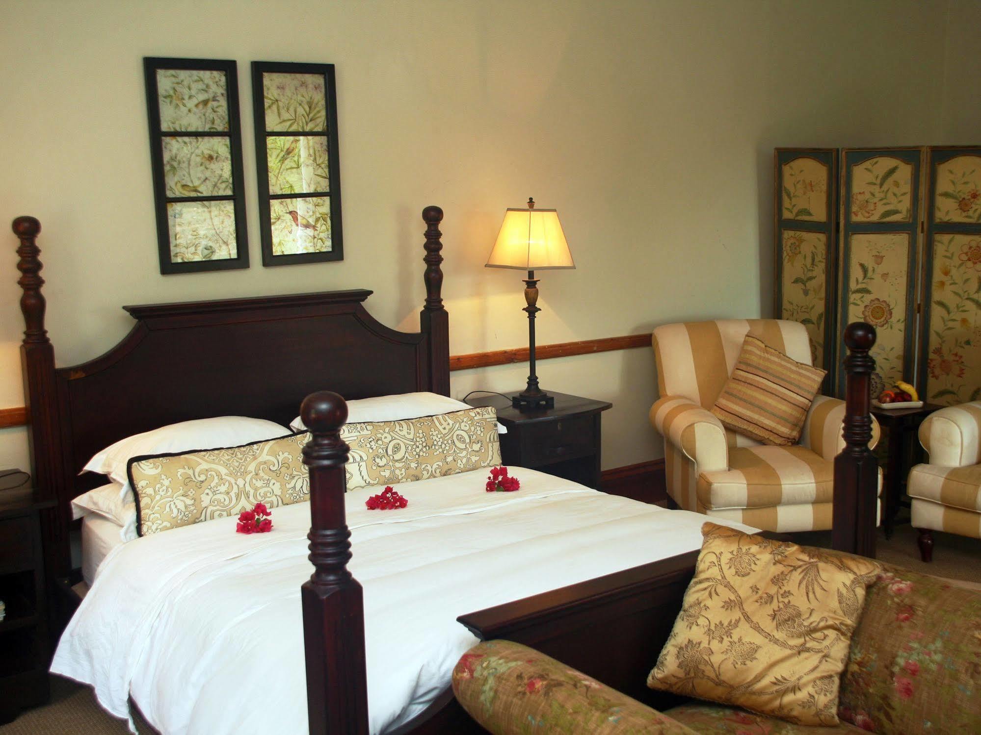 Leeuwenbosch Country House - Amakhala Game Reserve Exterior photo